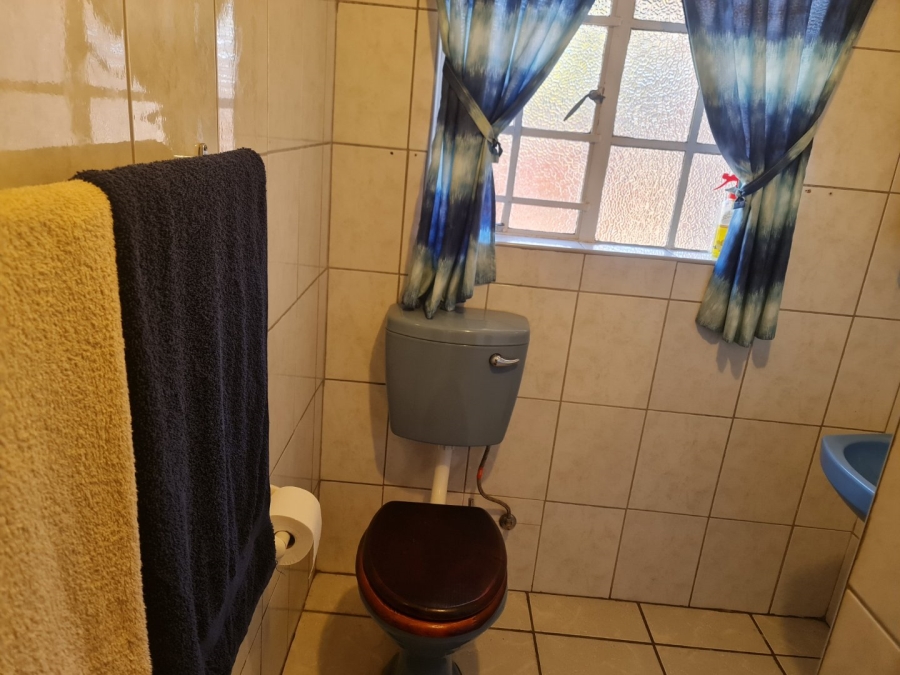 3 Bedroom Property for Sale in Geelhoutpark North West
